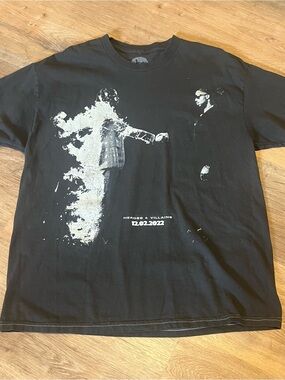PacSun Black Short-Sleeve 'Heroes & Villains' Graphic Tee